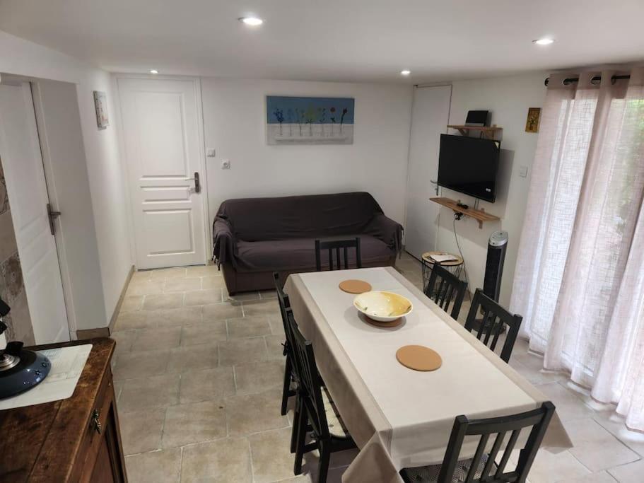 L'Etape Mediterraneenne Logement 4-6 Personnes Avec Parking Prive Sauvian Kültér fotó
